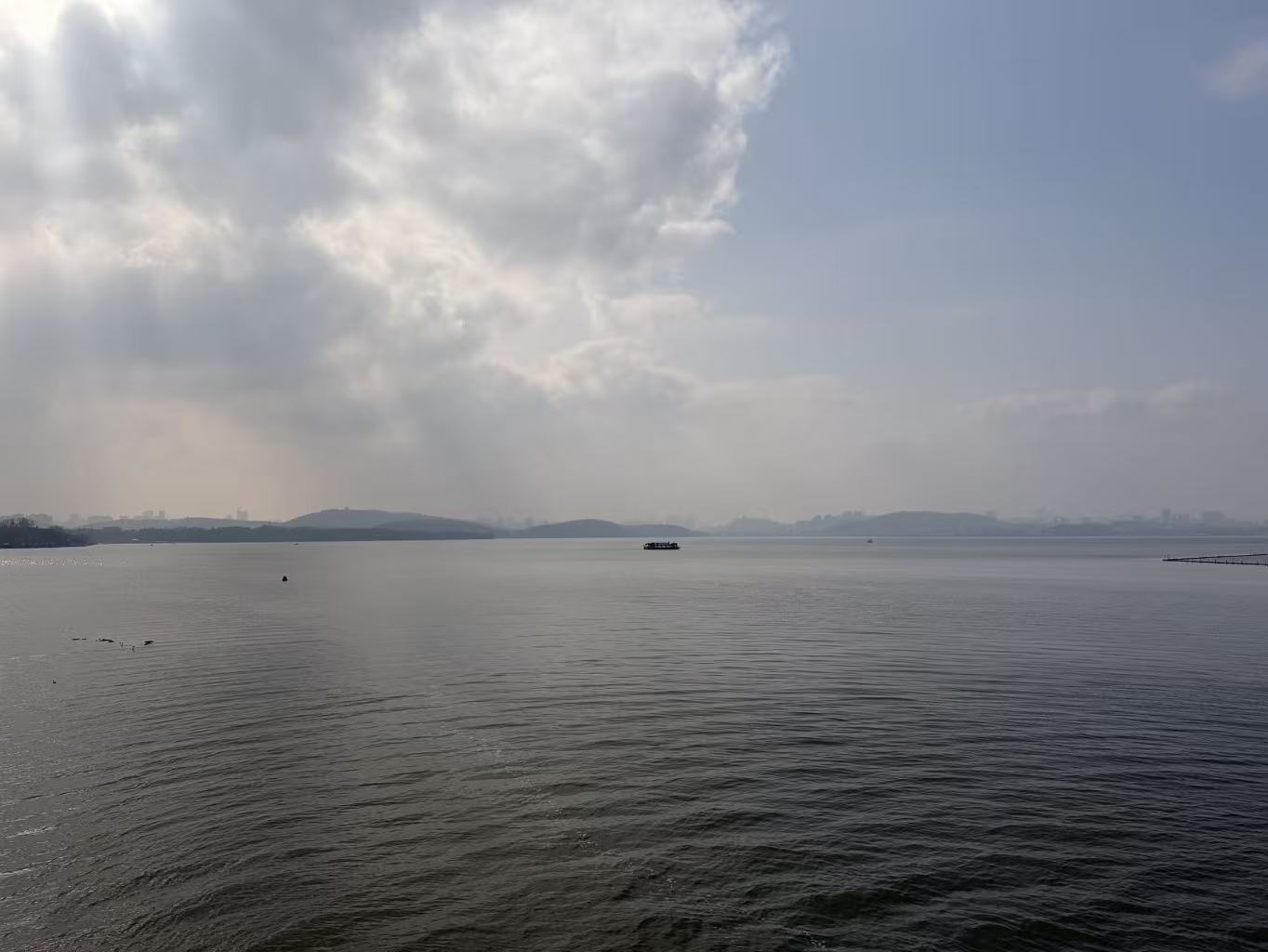 东湖